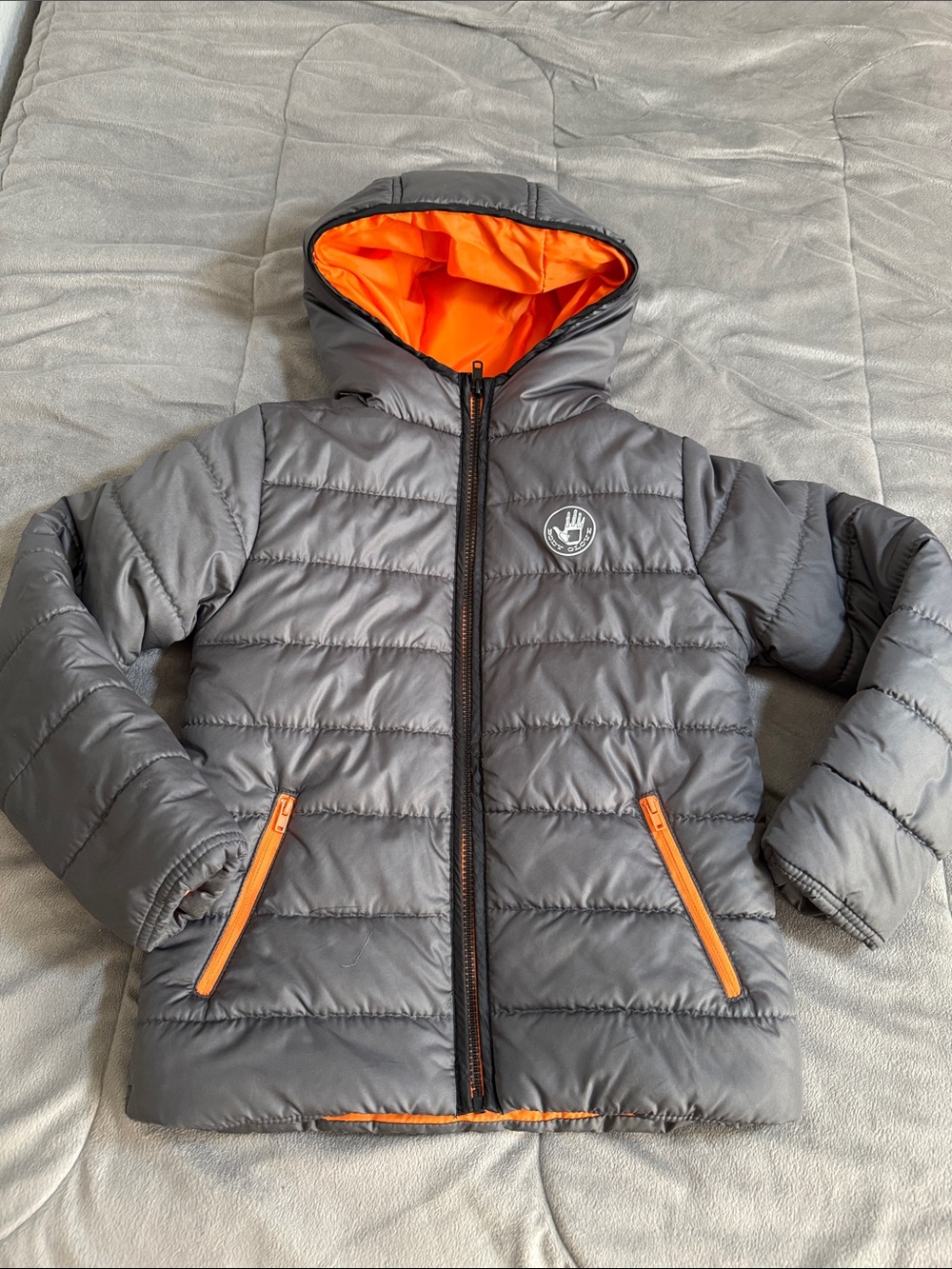 Body Glove boys Gray Puffer Jacket with White Logo Sz 10